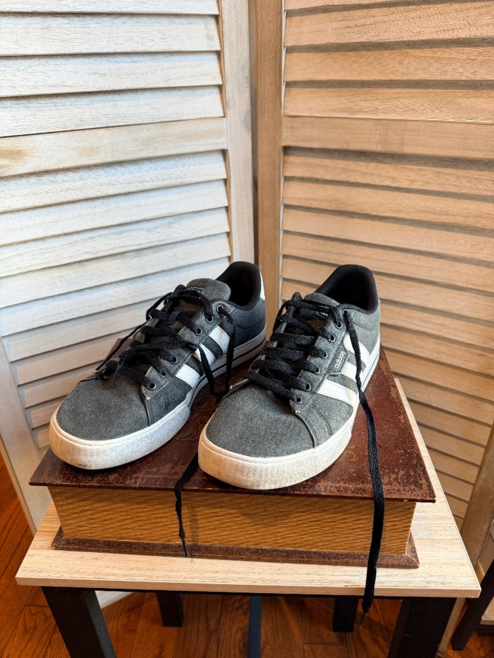Classic Adidas Daily Sneakers-Men's Sz 10